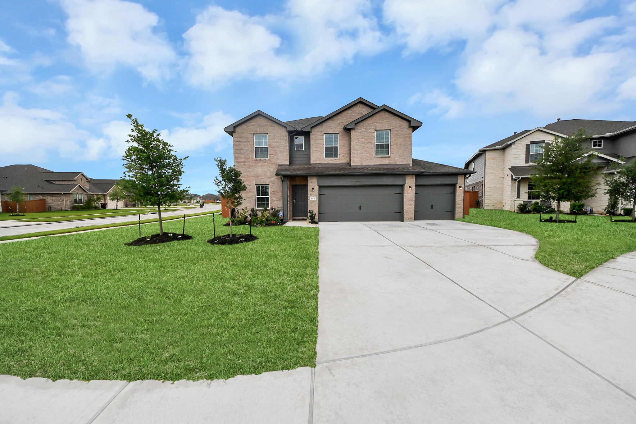 10510 Bear Point Rosharon, TX 77583 - Photo 3 of 23
