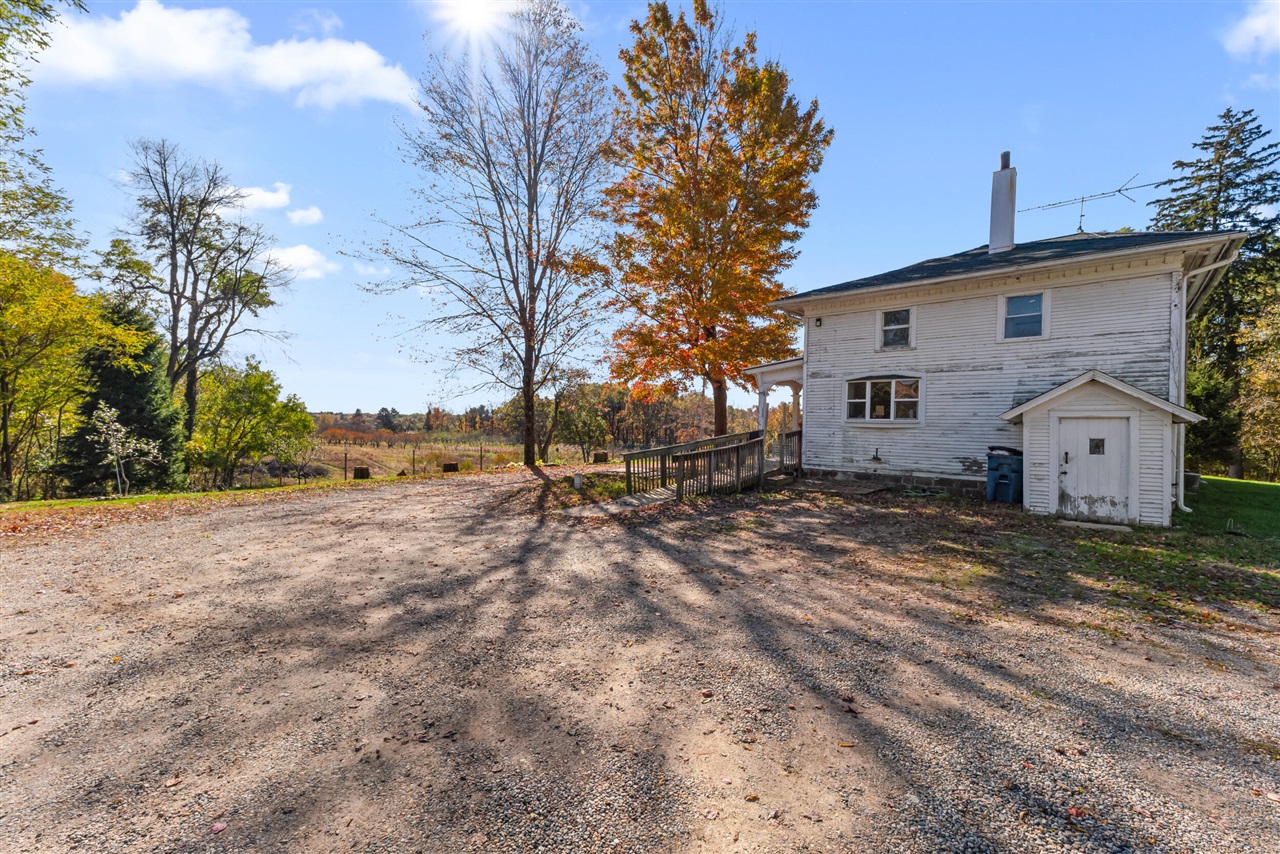 4680 Fitzpatrick Road Jonesville, MI 49250 - Photo 27 of 79
