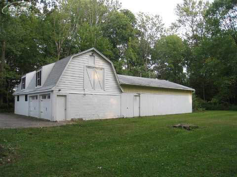 5663 Davison Road Lapeer, MI 48446 - Photo 35 of 43 20220812-35.JPG