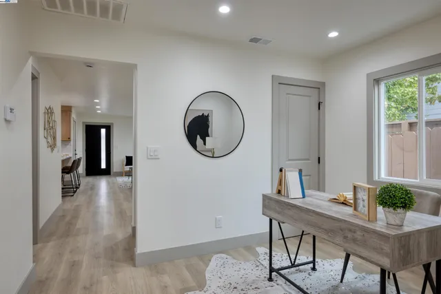 $949,000 | 1465 Sixth Street, Berkeley, CA 94710