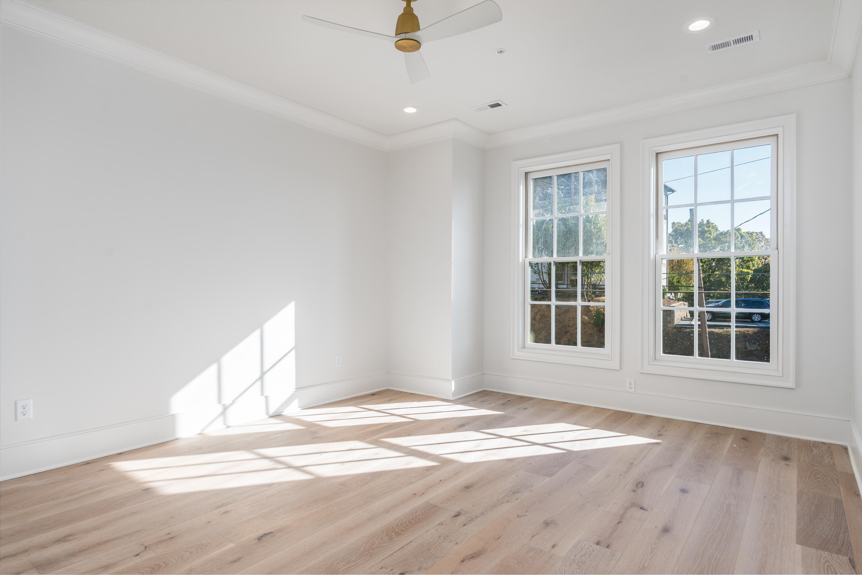 211 Forest Avenue Chattanooga, TN 37405 - Photo 29 of 62 30 - 211 Forest Ave - Floor 2