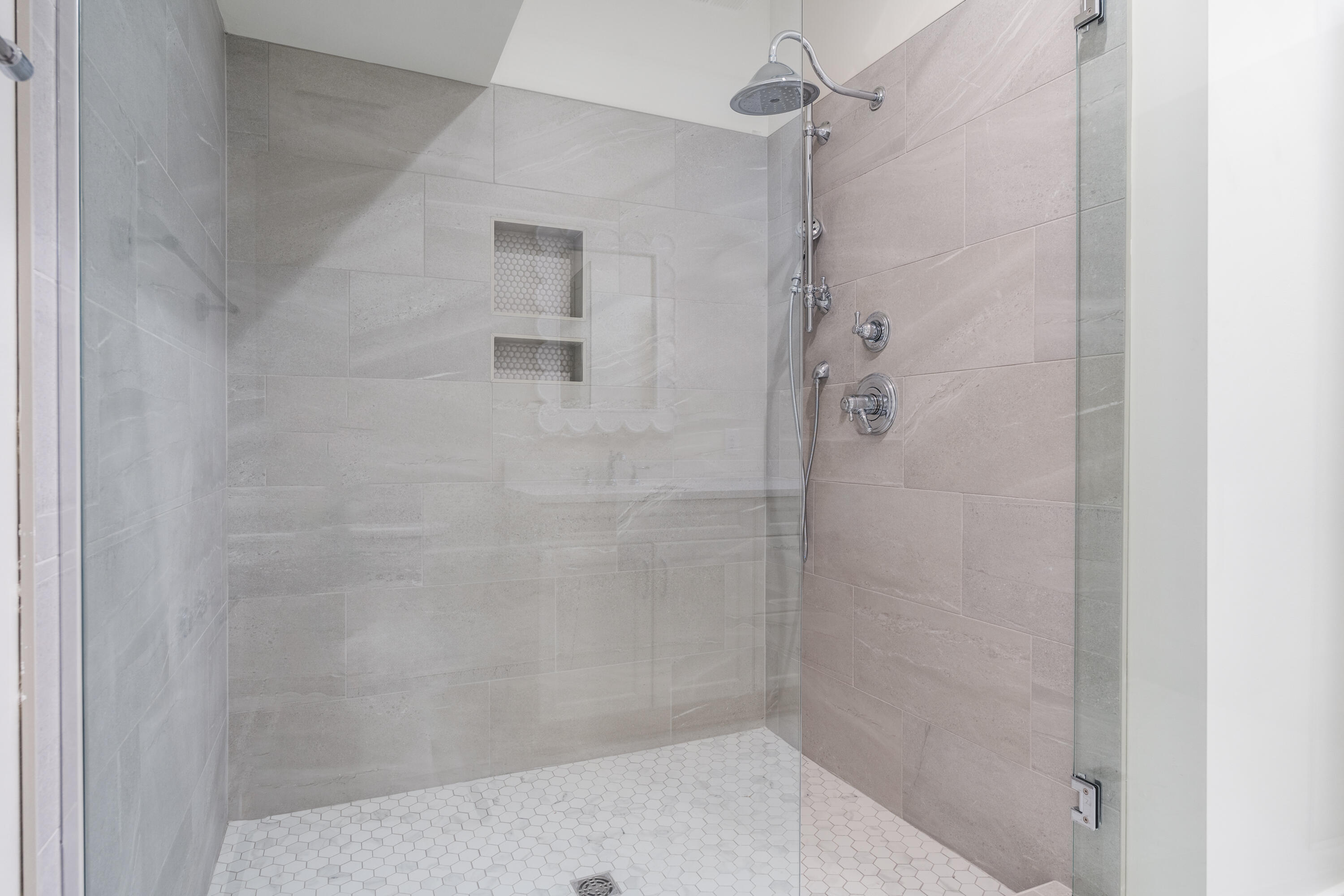 211 Forest Avenue Chattanooga, TN 37405 - Photo 32 of 62 36 - 211 Forest Ave - Floor 2