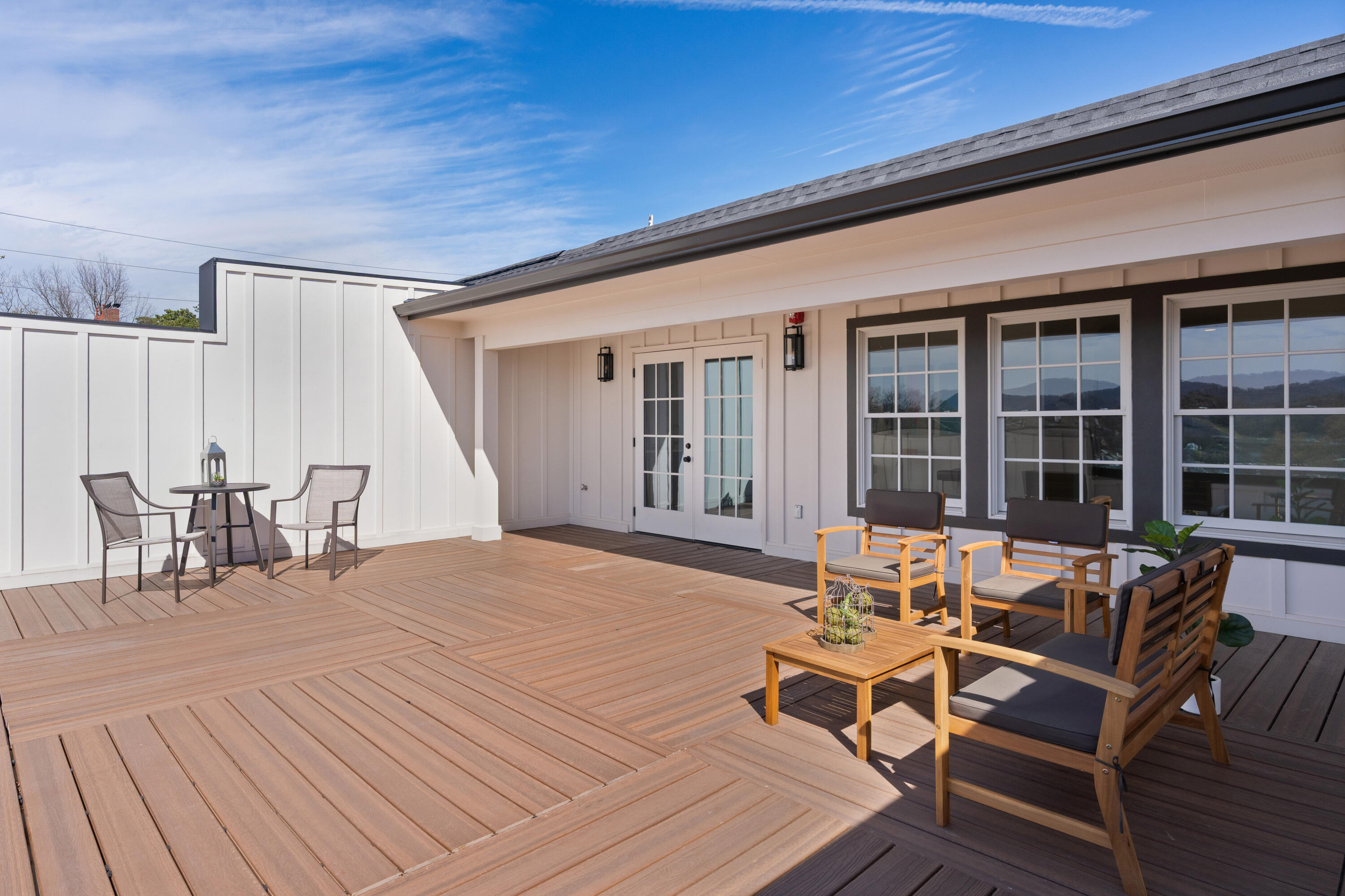 211 Forest Avenue Chattanooga, TN 37405 - Photo 45 of 62 44 - 211 Forest Ave - Balcony