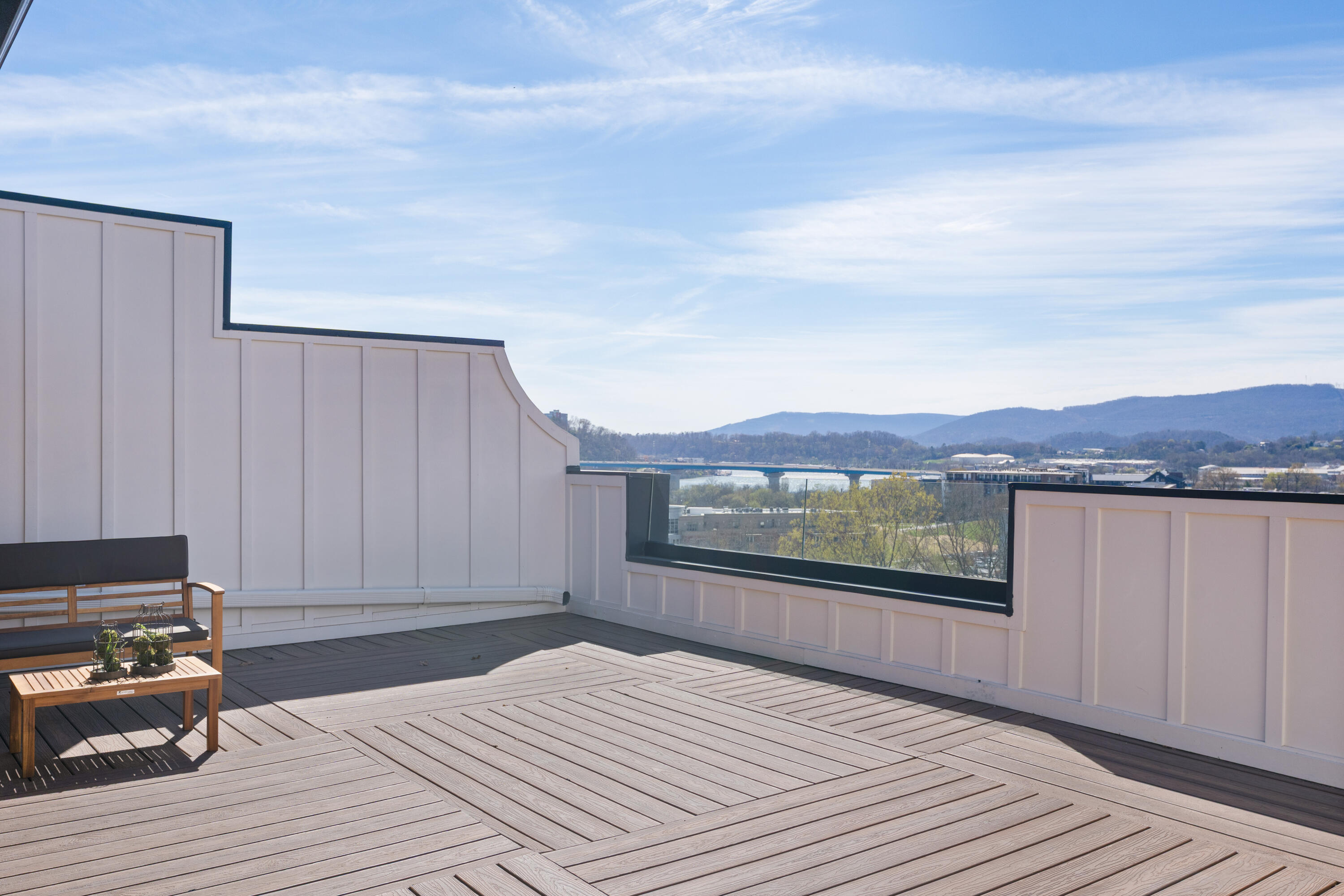 211 Forest Avenue Chattanooga, TN 37405 - Photo 47 of 62 46 - 211 Forest Ave - Balcony