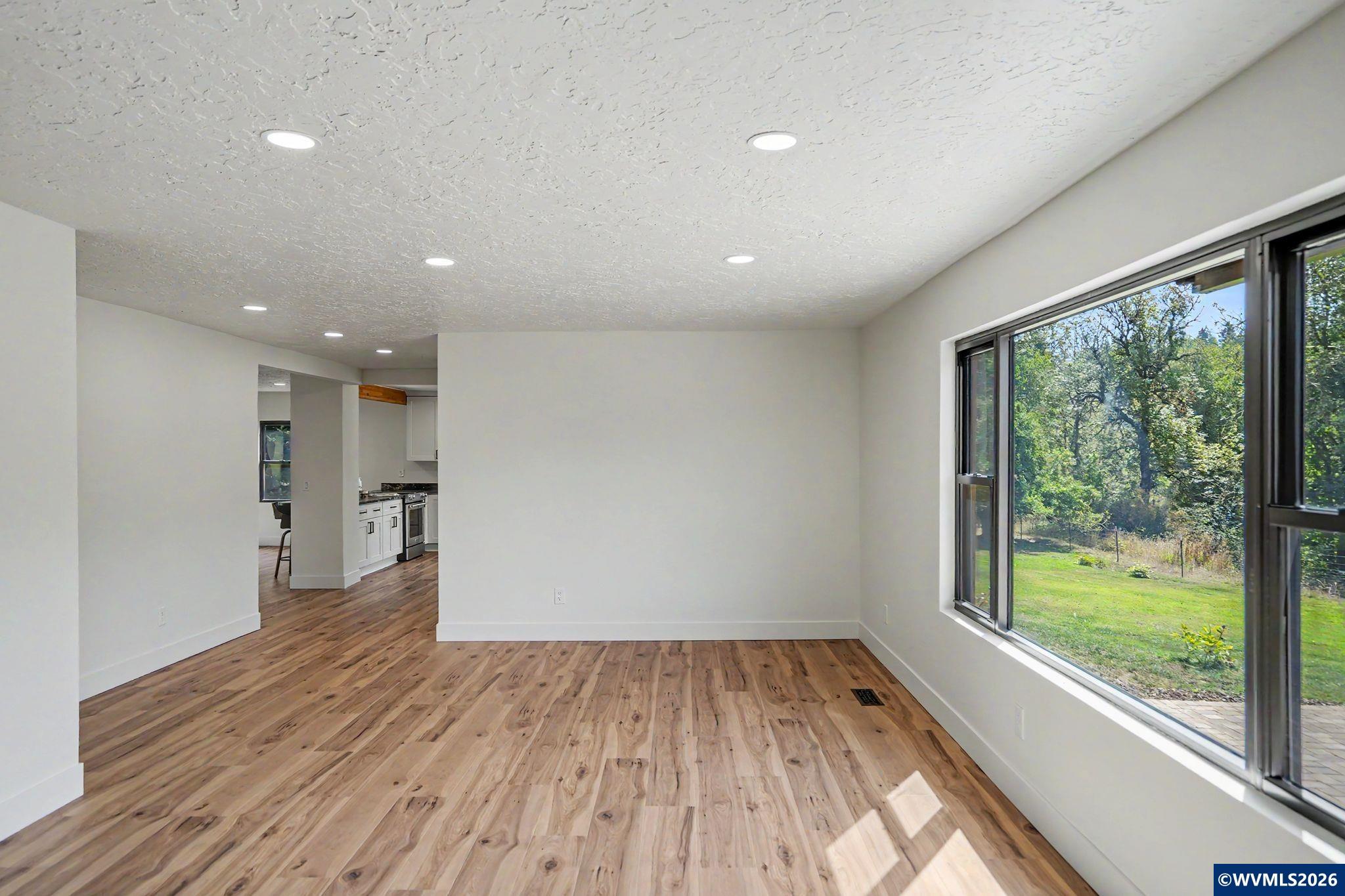 20970 Gooseneck Road Sheridan, OR 97378 - Photo 19 of 50 Gallery Image 19