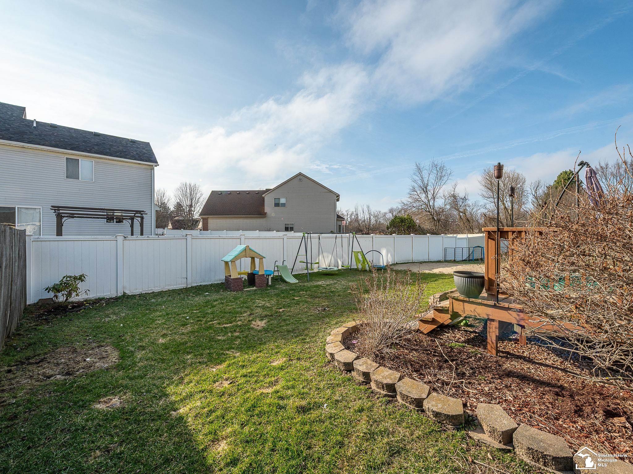 12459 Matthews Street Carleton, MI 48117 - Photo 31 of 35