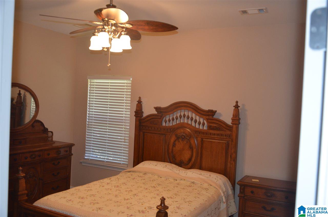 809 11th Place Pleasant Grove, AL 35127 - Photo 12 of 21