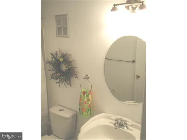 $1,900 | 701 Thornton Court, North Wales, PA 19454