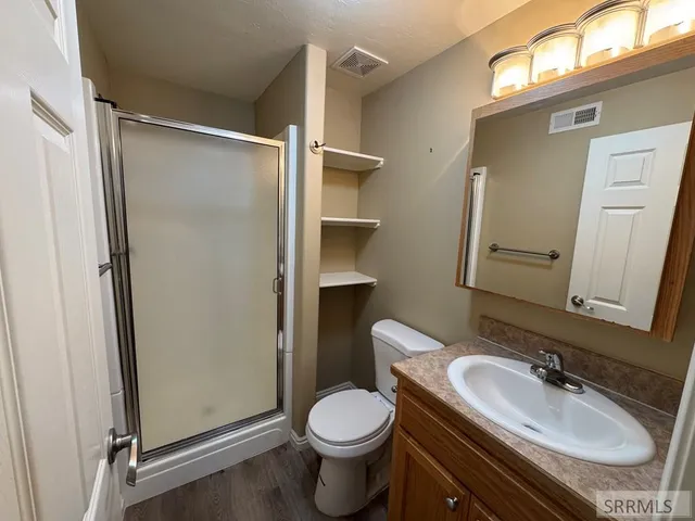 $405,000 | 3736 Ellendale Circle, Ammon, ID 83406