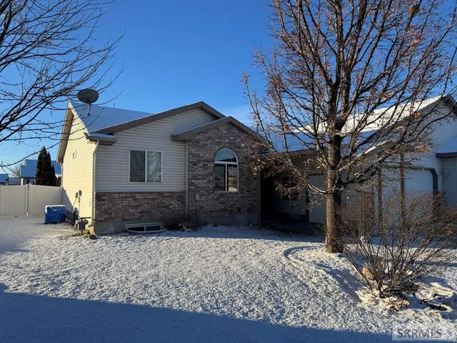 $405,000 | 3736 Ellendale Circle, Ammon, ID 83406