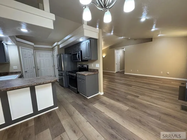 $405,000 | 3736 Ellendale Circle, Ammon, ID 83406