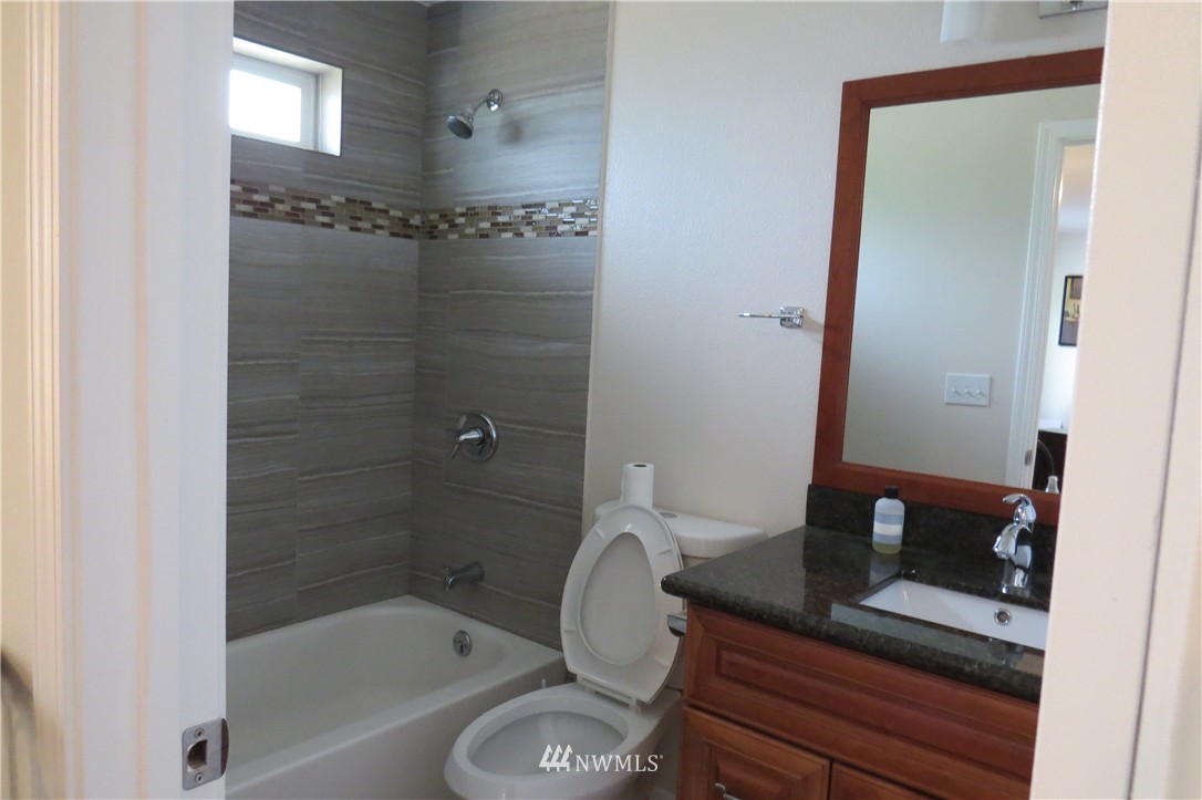 508 Stevens Avenue Northwest Renton, WA 98057 - Photo 12 of 16
