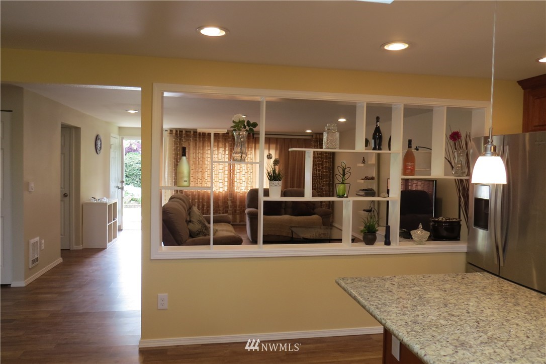 508 Stevens Avenue Northwest Renton, WA 98057 - Photo 7 of 16