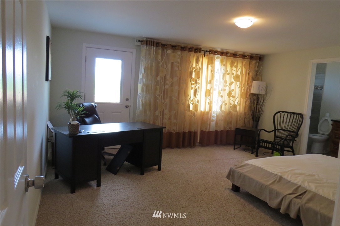 508 Stevens Avenue Northwest Renton, WA 98057 - Photo 9 of 16