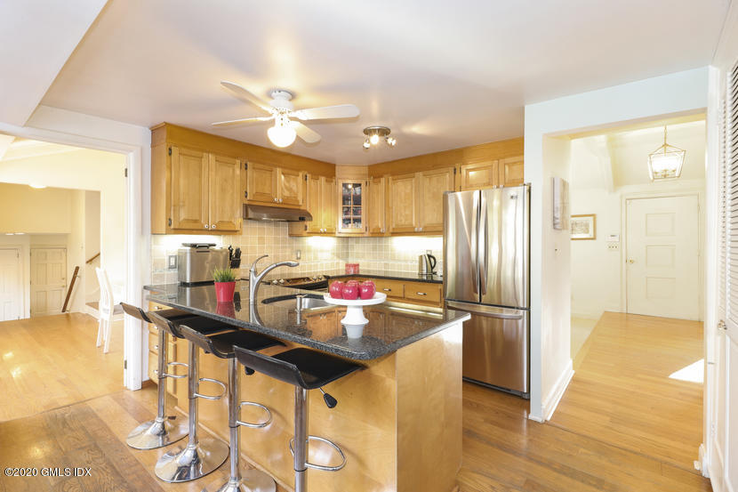 360 Cognewaugh Road Cos Cob, CT 06807 - Photo 8 of 27 007-photo--7815082