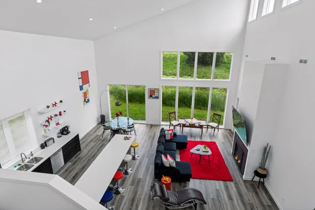 $699,900 | 1021 Gardner Street East, Wayzata, MN 55391