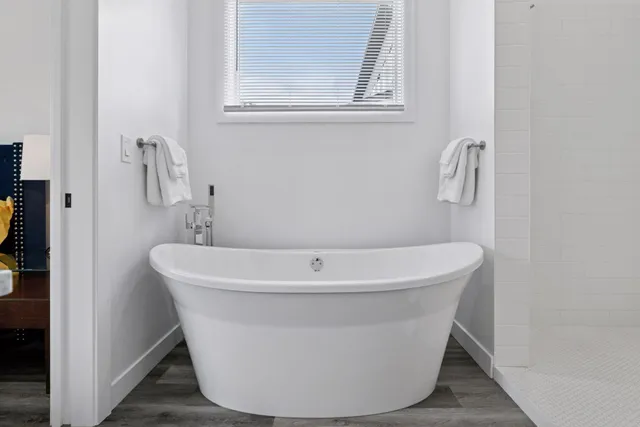 $699,900 | 1021 Gardner Street East, Wayzata, MN 55391