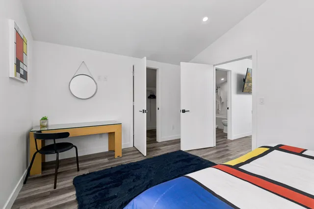 $699,900 | 1021 Gardner Street East, Wayzata, MN 55391