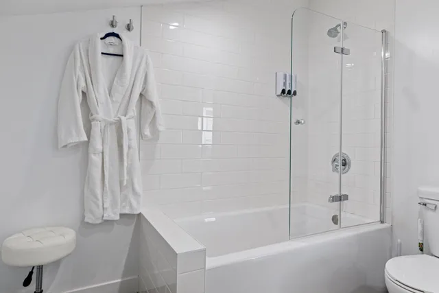 $729,900 | 1021 Gardner Street East, Wayzata, MN 55391