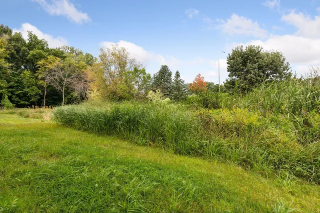 $699,900 | 1021 Gardner Street East, Wayzata, MN 55391