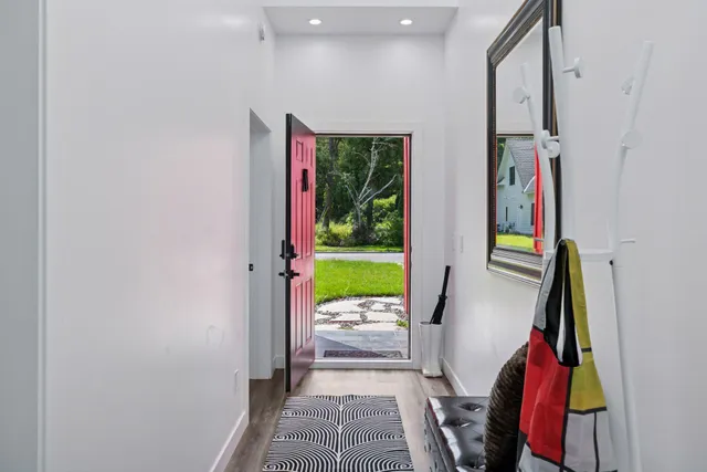 $729,900 | 1021 Gardner Street East, Wayzata, MN 55391