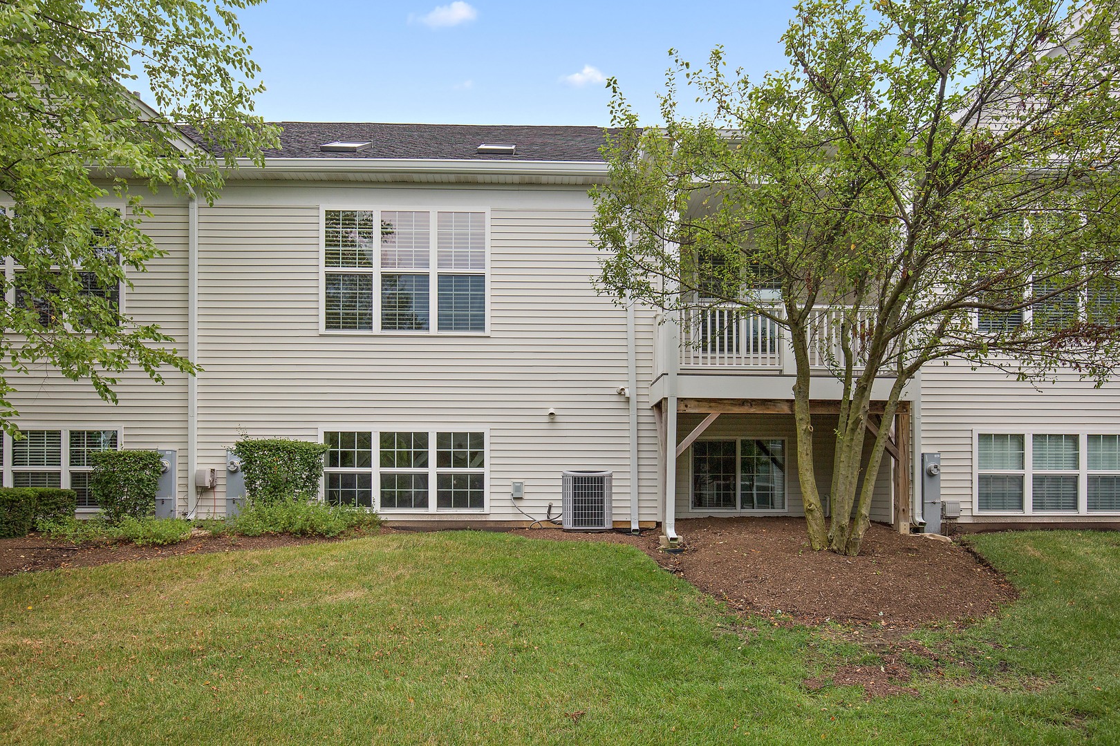 1032 Riviera Drive Elgin, IL 60124 - Photo 22 of 26
