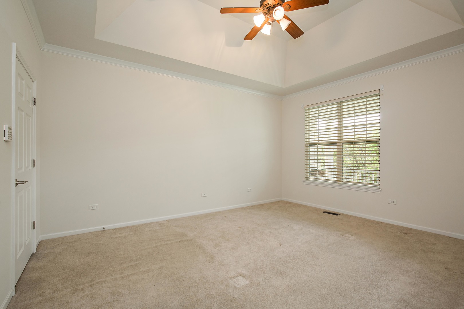 1032 Riviera Drive Elgin, IL 60124 - Photo 9 of 26