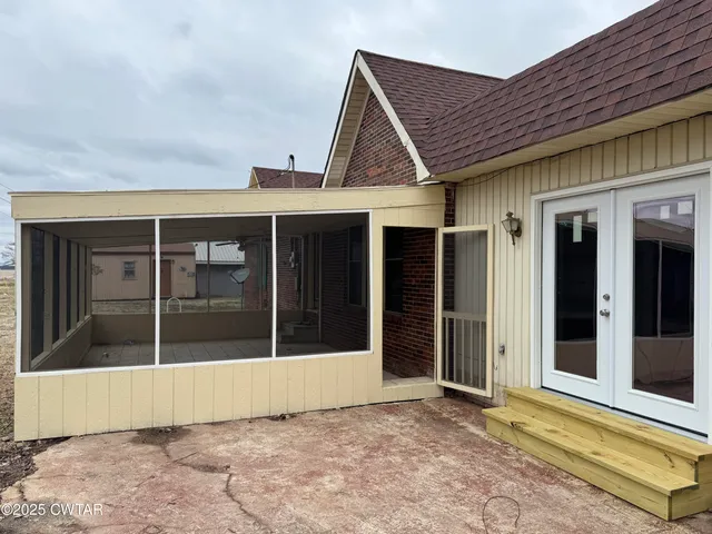 $215,000 | 257 2nd Avenue, Hornbeak, TN 38232