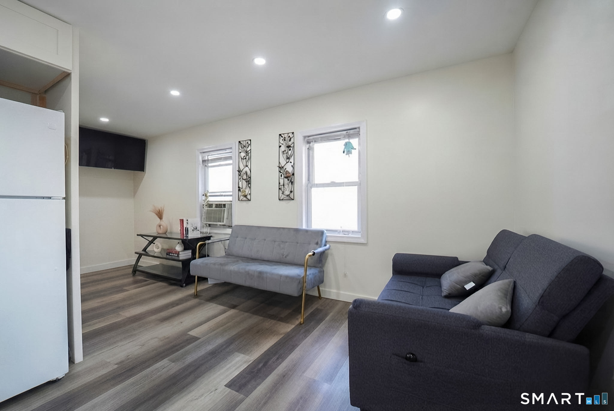 12 Smith Street, Unit 2 Derby, CT 06418 - Photo 4 of 10
