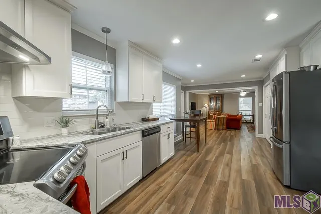 $325,000 | 18733 West Lake Terrace Drive, Baton Rouge, LA 70817