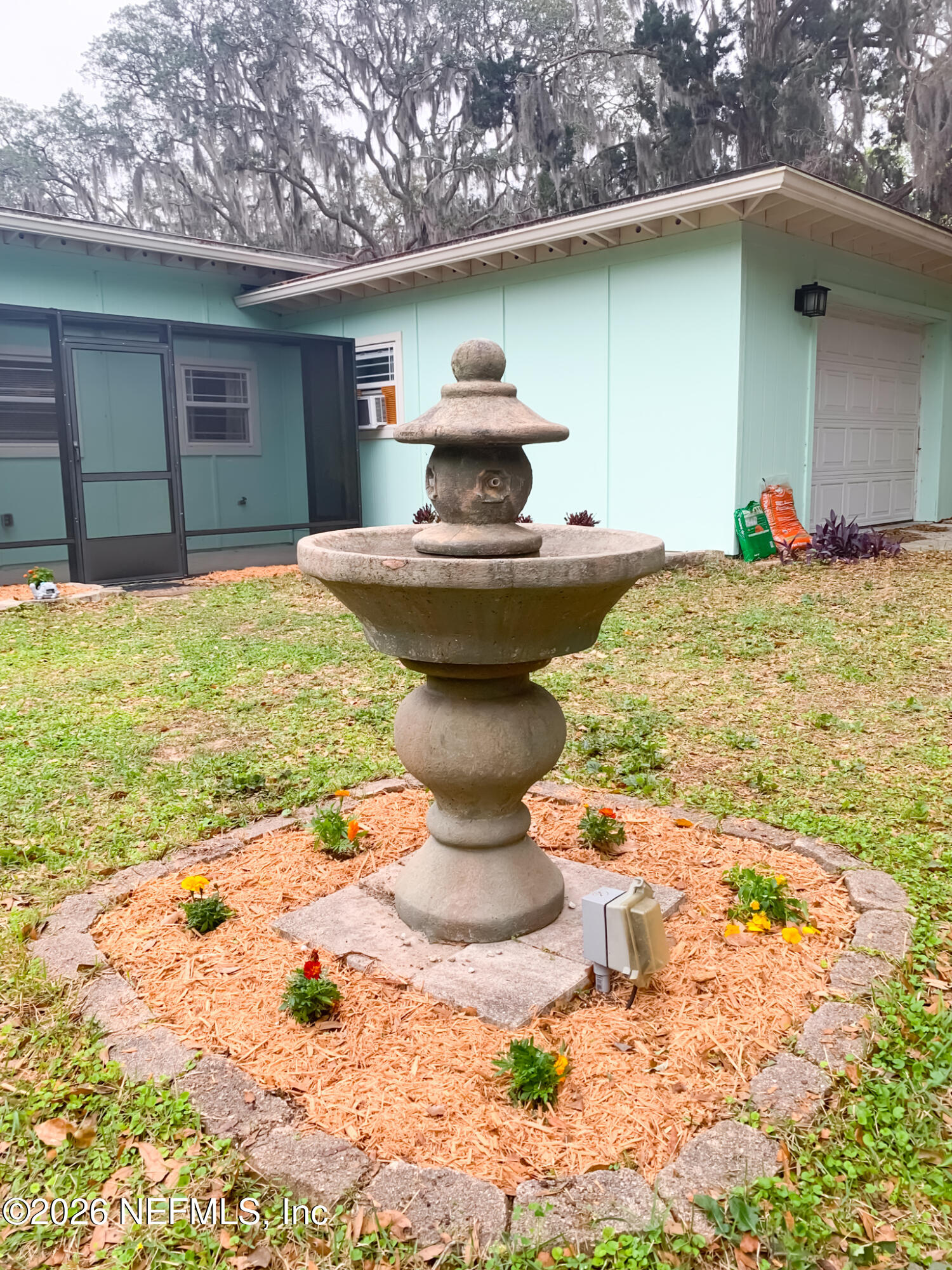 161 Southwest Jasmine Avenue Keystone Heights, FL 32656 - Photo 43 of 47 a view of a two chair in the patio