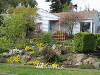 8103 37th Avenue Southwest Seattle, WA 98126 - Photo 1 of 1 Gallery Image 1