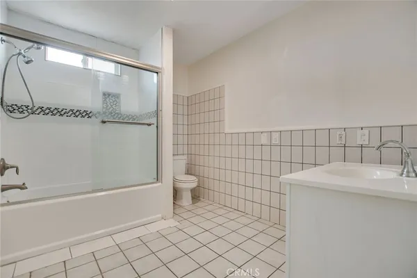 $6,500 | 1015 East Walnut Avenue, Orange, CA 92867