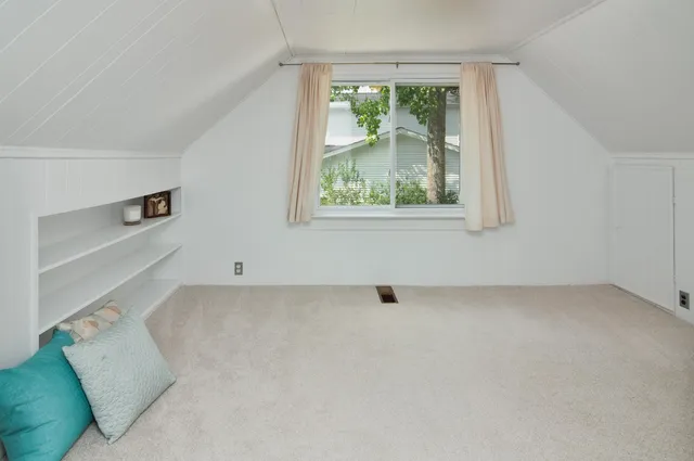 $415,000 | 520 Center Drive, Ann Arbor, MI 48103