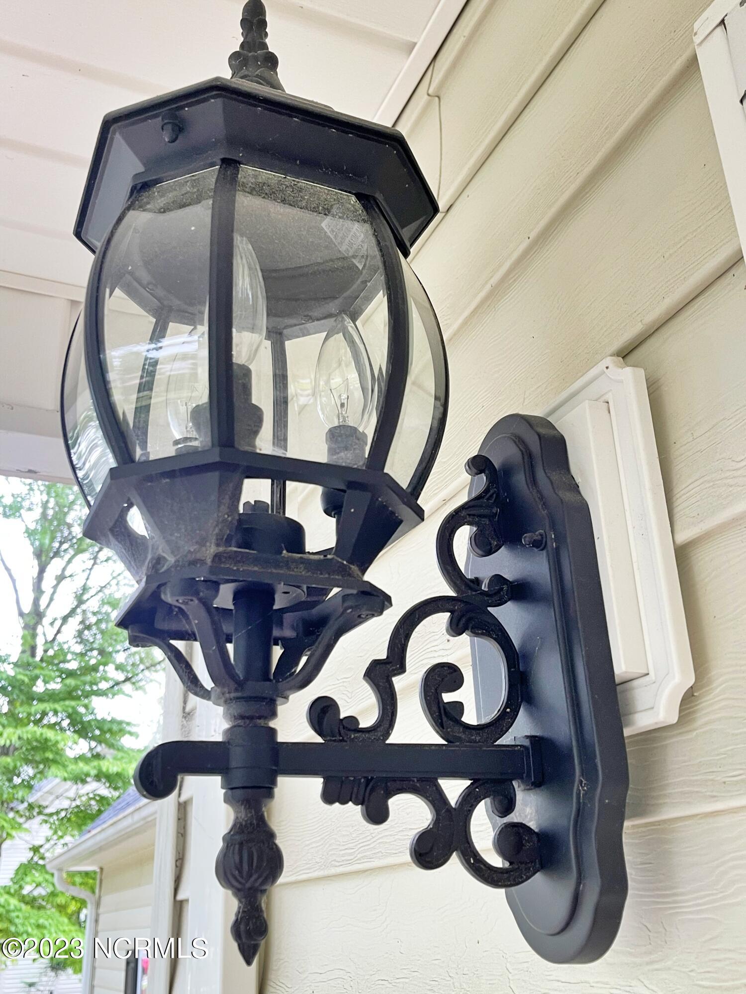 552 Deer Run Road New Bern, NC 28562 - Photo 57 of 59 PORCH LIGHT