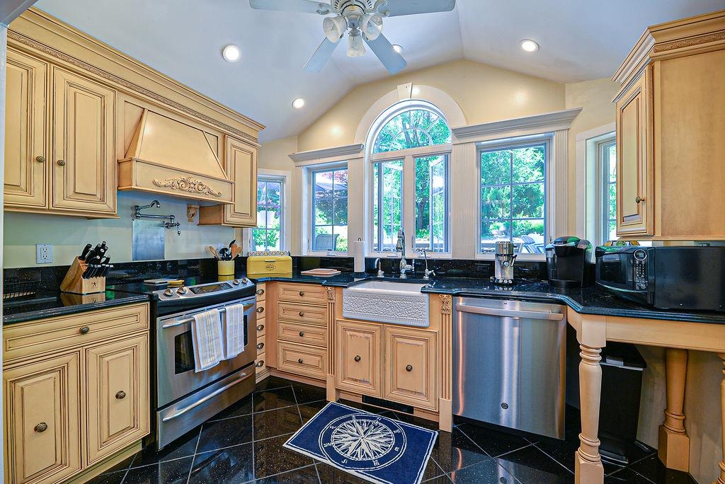 113 Wentworth Road Rye, NH 03870 - Photo 16 of 39