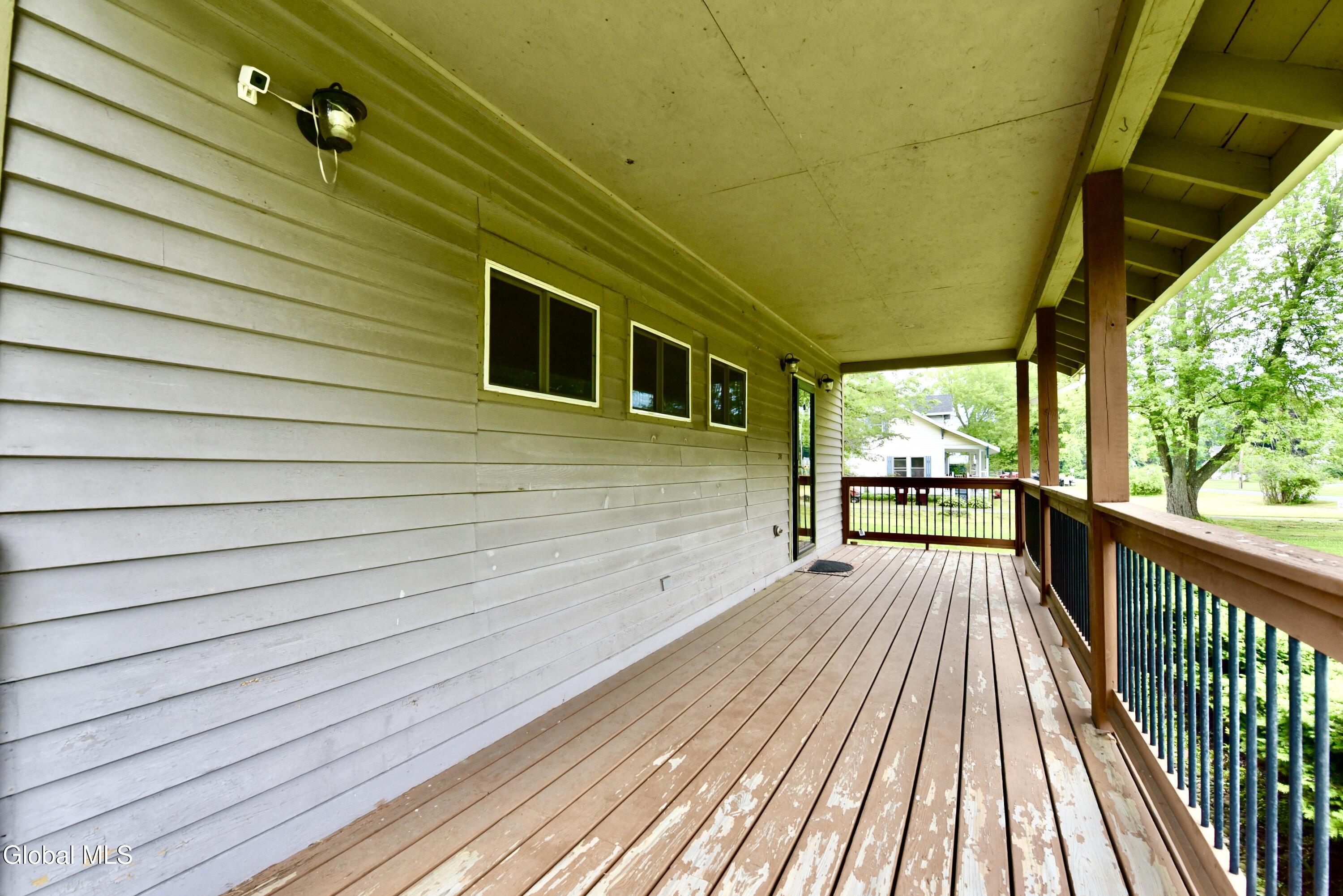 87 Lasher Road Bethlehem, NY 12158 - Photo 45 of 52 5