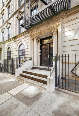 $525,000 | 58 West 105th Street, Unit 5A | Upper West Side