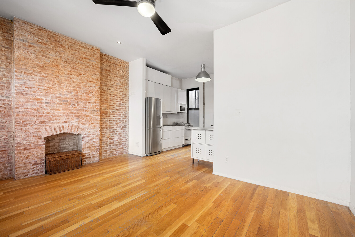 58 West 105th Street, Unit 5A Manhattan, NY 10025 - Photo 4 of 15
