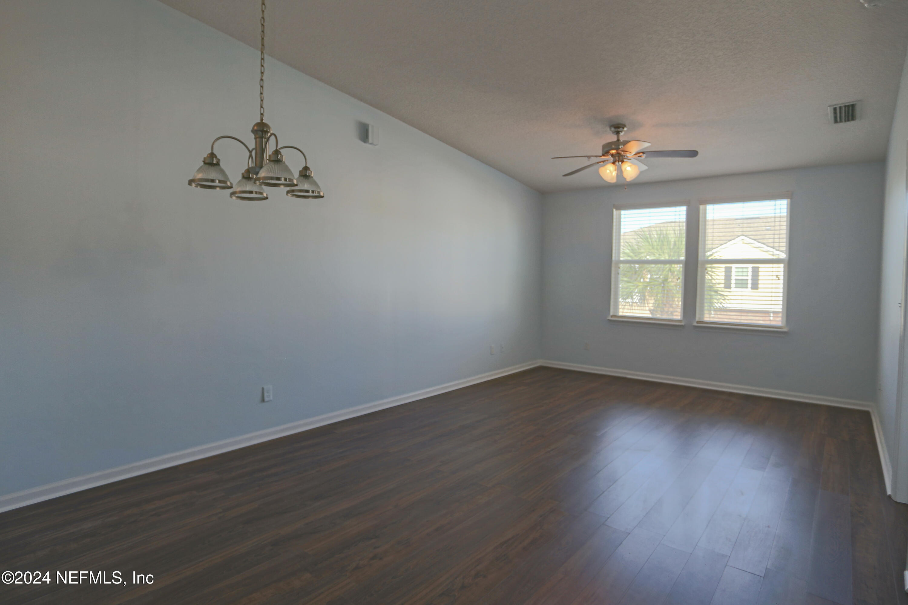 914 Golden Lake Loop St. Augustine, FL 32084 - Photo 8 of 37 9. Living Room
