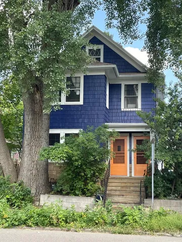 $1,595 | 224 Fairview Avenue North, St. Paul, MN 55104