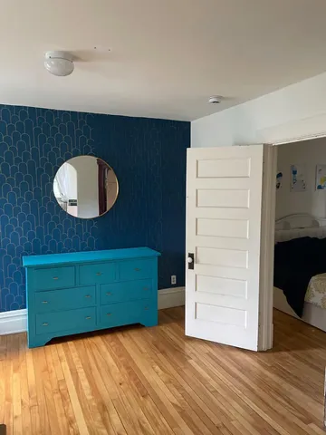 $1,595 | 224 Fairview Avenue North, St. Paul, MN 55104