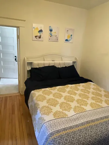 $1,595 | 224 Fairview Avenue North, St. Paul, MN 55104