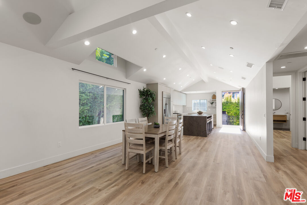 6743 Colgate Avenue Los Angeles, CA 90048 - Photo 7 of 19