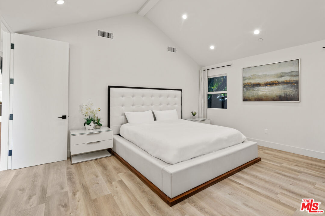 6743 Colgate Avenue Los Angeles, CA 90048 - Photo 10 of 19