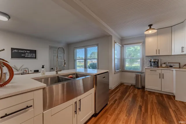 $219,900 | 614 East South A Street, Gas City, IN 46933