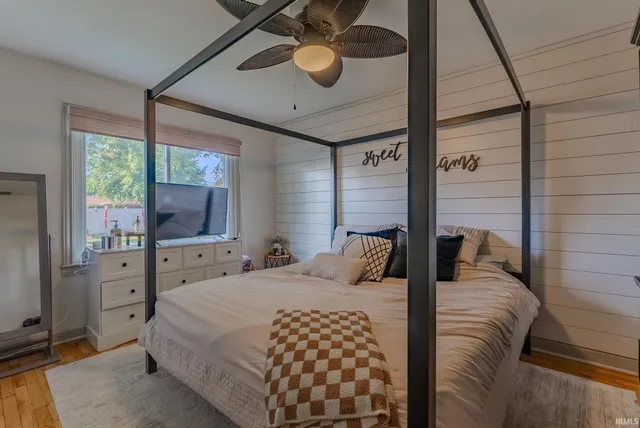 $219,900 | 614 East South A Street, Gas City, IN 46933