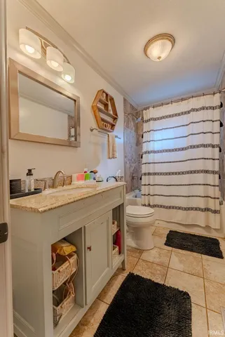 $219,900 | 614 East South A Street, Gas City, IN 46933