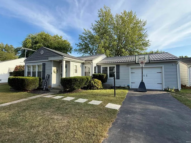 $219,900 | 614 East South A Street, Gas City, IN 46933