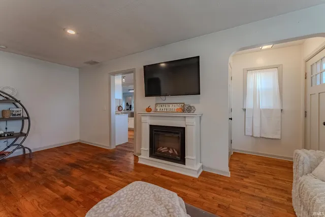 $219,900 | 614 East South A Street, Gas City, IN 46933